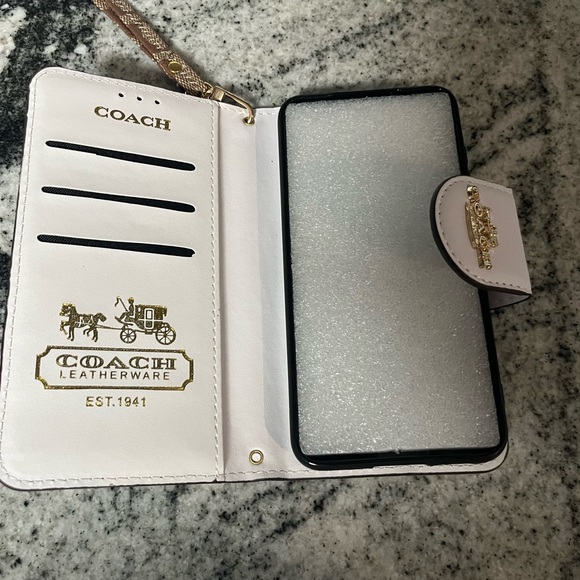 Coach Phone & Wallet Wrislet - Picture 3 of 9